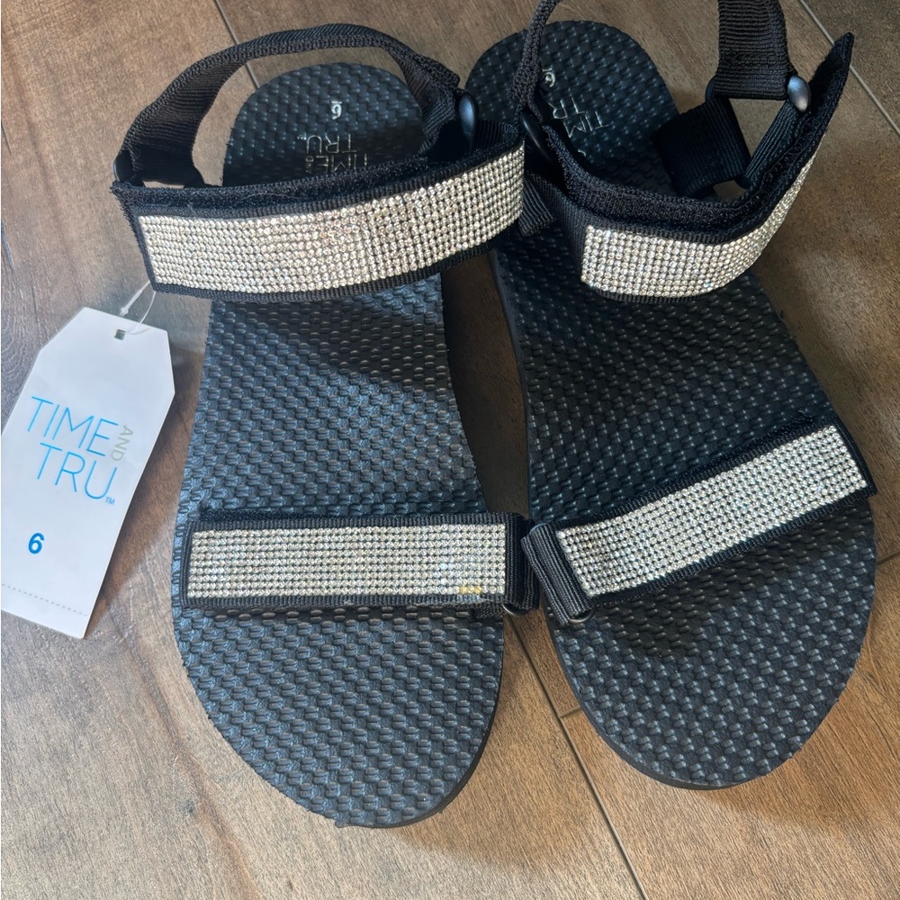 Black Sandals with Silver rhinestone Accents size 6